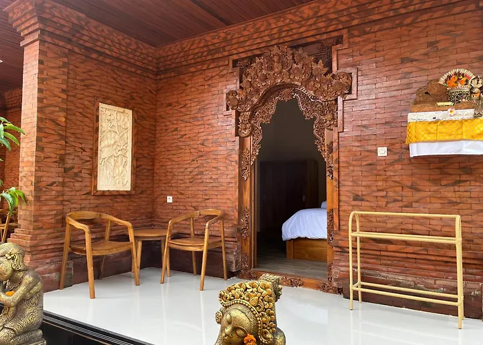 Ananda House ホームステイ